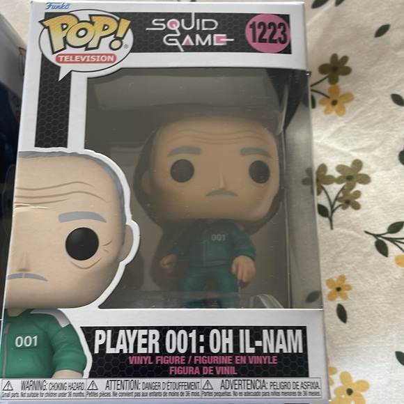 SQUID GAMES funko pops x2 - Picture 3 of 4